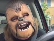 <p>Ihr ansteckendes Lachen hat in diesem Jahr die ganze Welt erobert. Candace Payne hatte so viel Spaß mit einer Maske des "Star Wars"-Charakters Chewbacca, dass ihr selbst gedrehtes Video zum viralen Hit wurde. (Bild: YouTube/JonDeak) <a rel="nofollow" href="https://de.sports.yahoo.com/news/neuer-internet-hit-chewbacca-mom-102429626.html" data-ylk="slk:Hier lesen Sie die komplette Geschichte.;elm:context_link;itc:0;sec:content-canvas;outcm:mb_qualified_link;_E:mb_qualified_link;ct:story;" class="link  yahoo-link">Hier lesen Sie die komplette Geschichte.</a> </p>