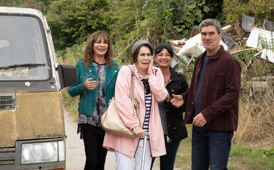 Chas, Moira and Cain organised a seaside-themed day for Faith. (ITV)