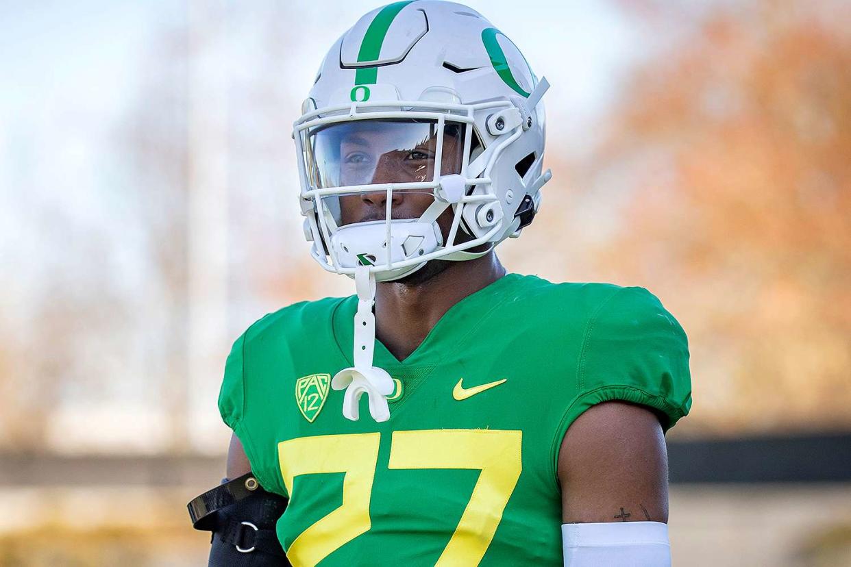 <p>Ben Lonergan/The Register-Guard / USA TODAY NETWORK</p> Oregon defensive back Daylen Austin during practice with the Oregon Ducks 