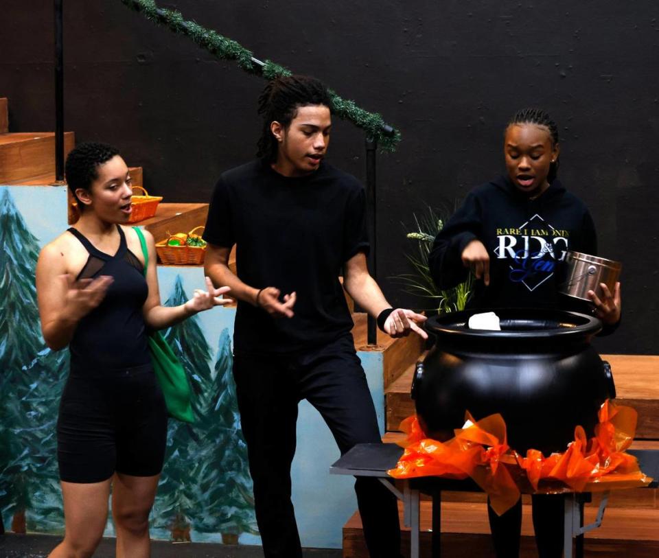 Perathia Slaton, 15, Raymond Whitney,16, and Mia Fullerton, 14 during rehearsal for “Bone Soup: A Kwanza Story” at the Jubilee Theatre that is supported by the Maroon 9 Community Enrichment Organization, an organization that provides after school enrichment youth programs.