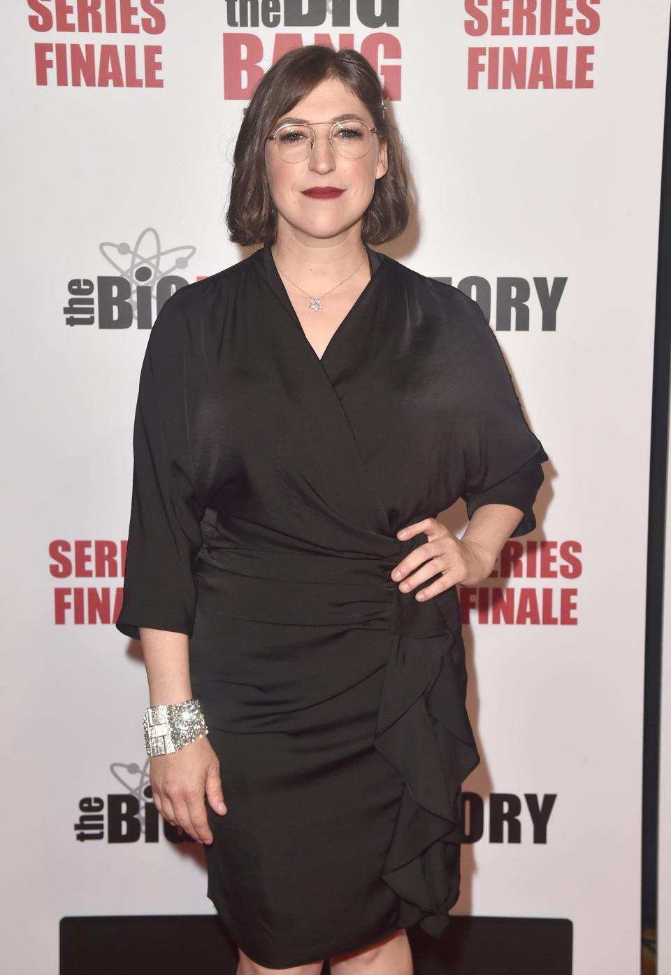 Mayim Bialik poses before photographers at "The Big Bang Theory" series finale event May 1, 2019 in Pasadena, Calif.