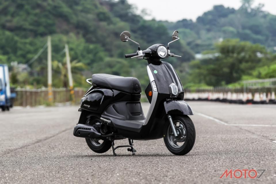 2017 KYMCO NEW MANY 110 搶先亮相