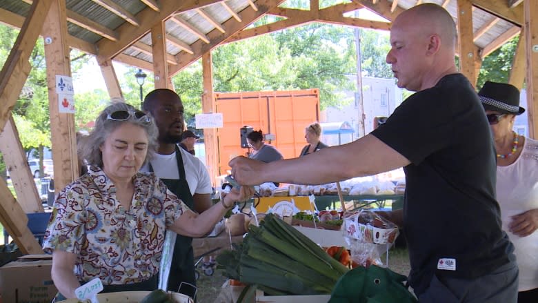 Montreal North market sells affordable local produce in food desert