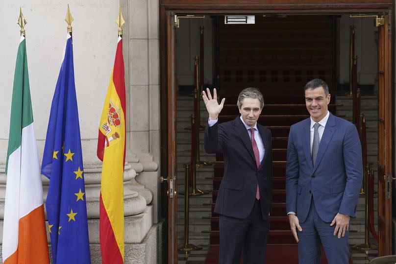 Pedro Sánchez, presidnete del Gobierno español, junto al primer ministro de Irlanda, en su gira para recabar apoyos de cara al reconocimiento del Estado palestino.