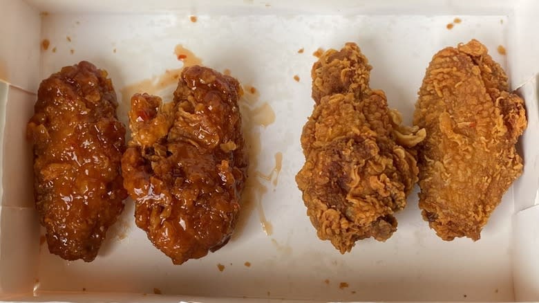 Both Popeye's wings varieties in box