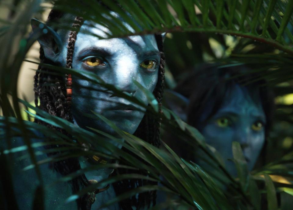 Lo'ak and Kiri in Avatar: The Way of Water