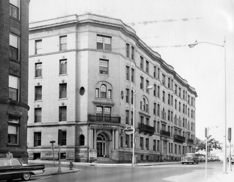 The Standish Hotel, shown in 1965, filled the block between Jackson and LaGrange streets.