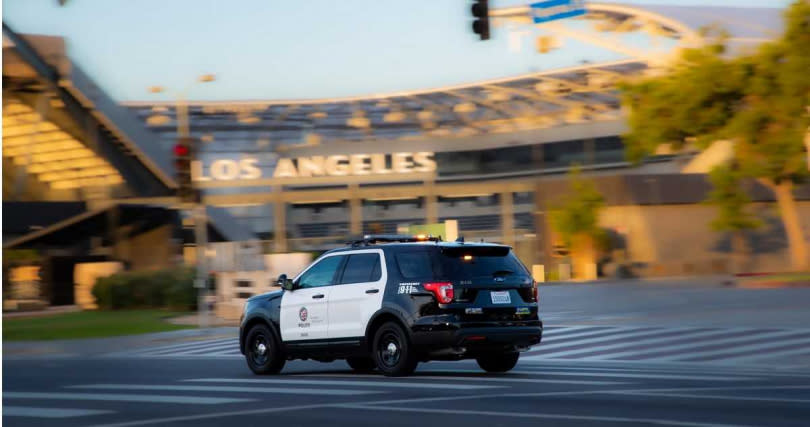 儘管警力短缺，但小鎮犯罪率仍保持水平。（示意圖／翻攝LAPD Headquarters臉書）