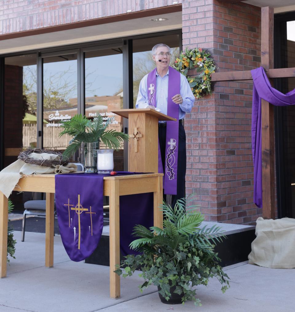 Rev. David Summers speaks to the congregation on Palm Sunday at Paradise Valley United Methodist Church on March 28, 2021.