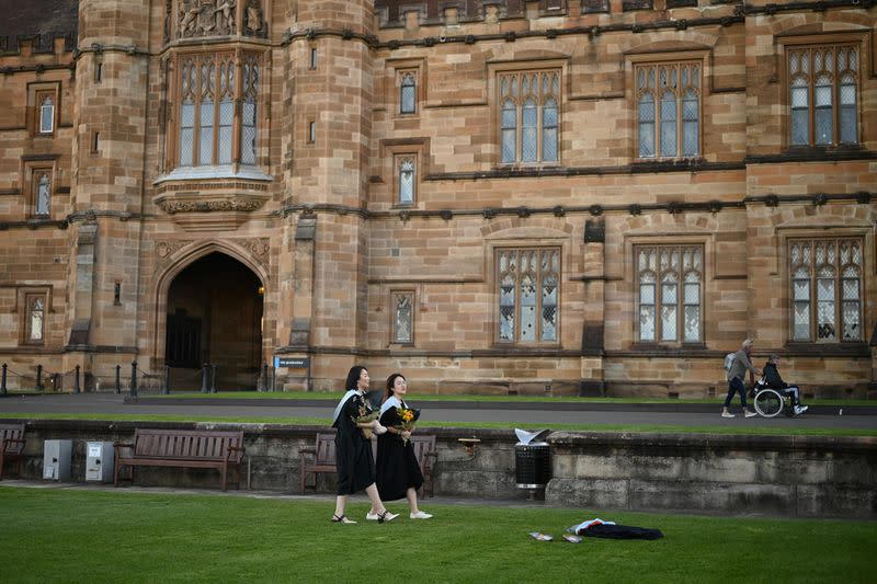 The Wider Image: Chinese students in Australia head home as coronavirus upends study