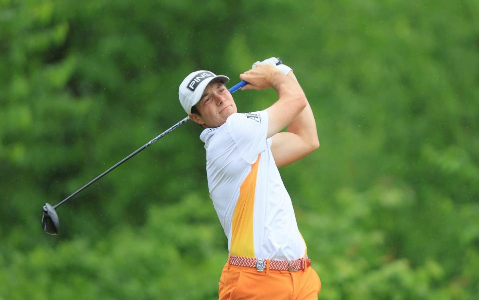 Viktor Hovland moves up to -4 with birdie on the tenth - Aaron Doster/USA TODAY Sports