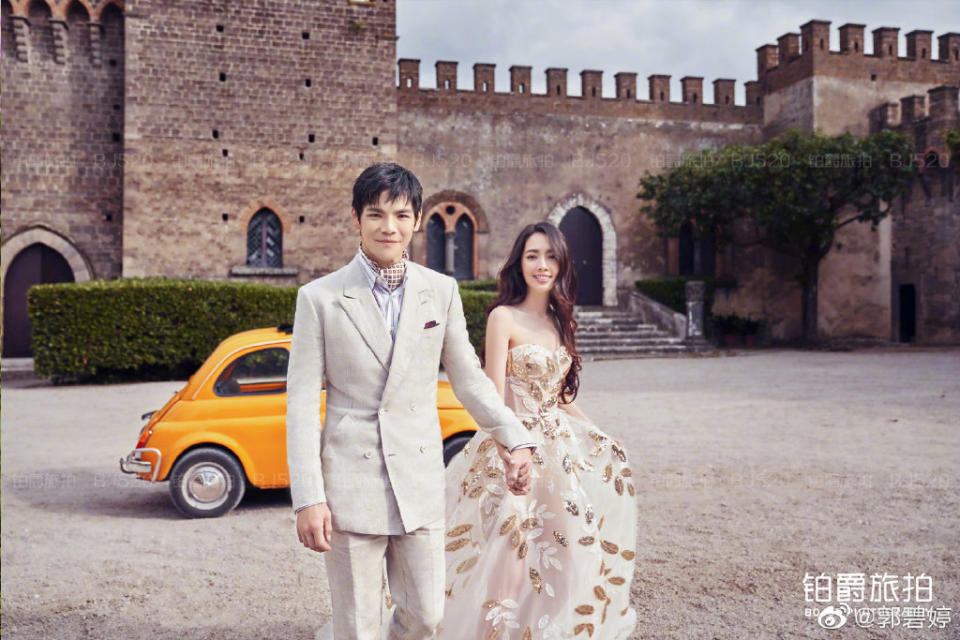 郭碧婷跟向佐去年在義大利舉辦婚禮。（圖／翻攝自郭碧婷 微博）