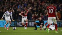 Britain Soccer Football - Middlesbrough v Sunderland - Premier League - The Riverside Stadium - 26/4/17 Sunderland's Billy Jones in action with Middlesbrough's Adam Clayton as referee Mike Dean falls over Reuters / Phil Noble Livepic