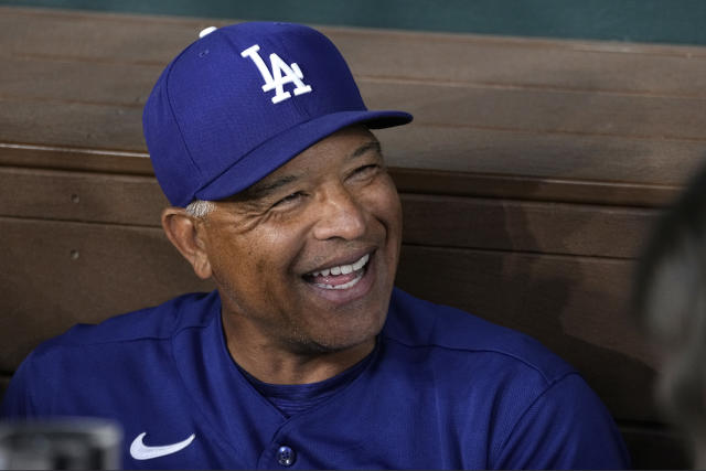 Dave Roberts officially named Dodgers manager - Los Angeles Times