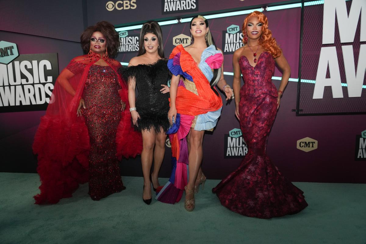 RuPaul's Drag Race queens share message to Texas drag queens at CMT