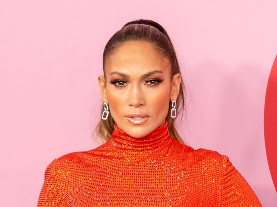 Jennifer Lopez steht wieder im Tanzstudio. (Bild: Ovidiu Hrubaru/Shutterstock.com)