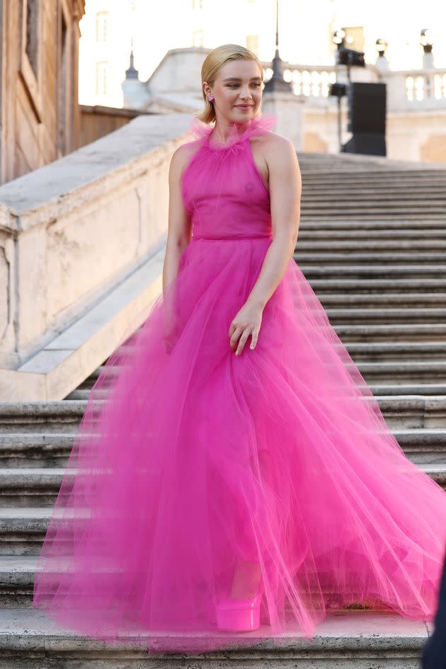 Florence strikes a pose for photographers at the Valentino show (Photo: Vittorio Zunino Celotto via Getty Images)