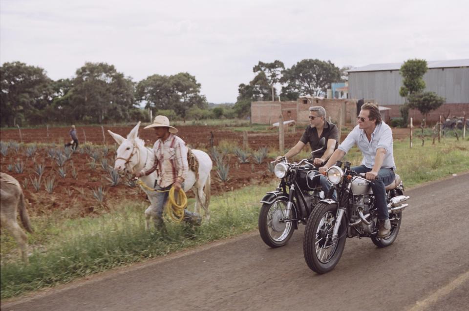 George Clooney and Rande Gerber in Jalisco[3] (1)