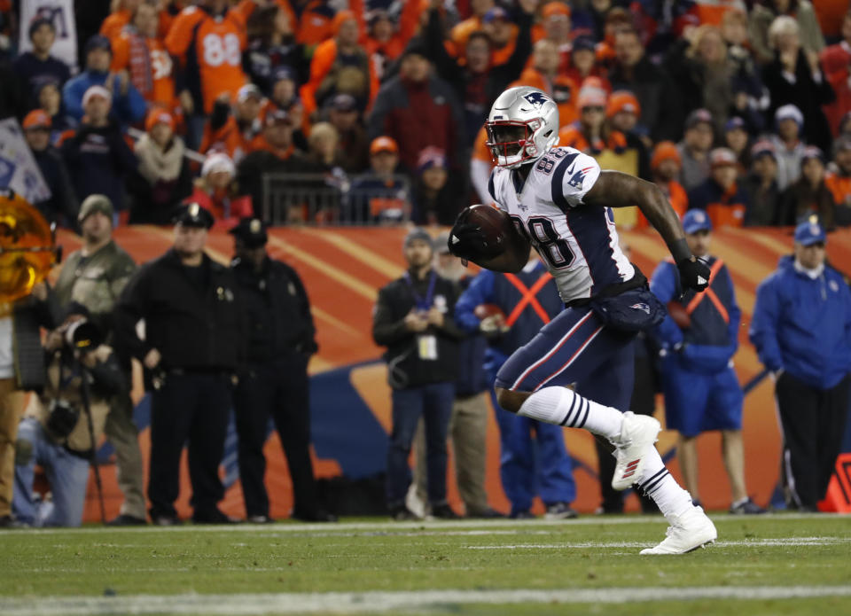 New England Patriots tight end Martellus Bennett will be placed on injured reserve. (AP)