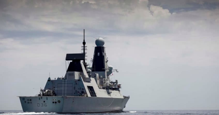 英國皇家海軍驅逐艦「捍衛者號」宣稱無害通過俄羅斯水域，但在被民眾撿到的機密文件裡顯示，經過縝密計畫。   圖：翻攝自英國皇家海軍官網