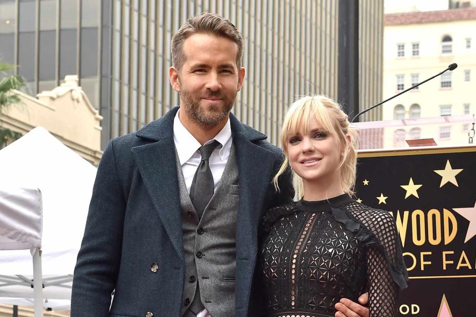 <p>Axelle/Bauer-Griffin/FilmMagic)</p> Ryan Reynolds and Anna Faris on Dec. 15, 2016