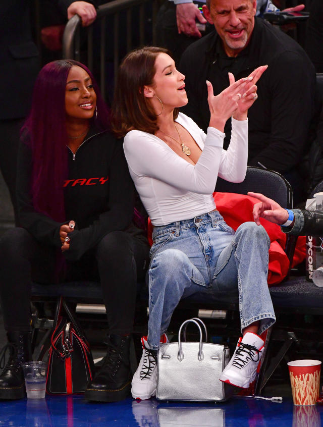 Bella Hadid's Facial Expressions at a Knicks Game Are a Must See (So Are  Her 3 Outfit Changes)