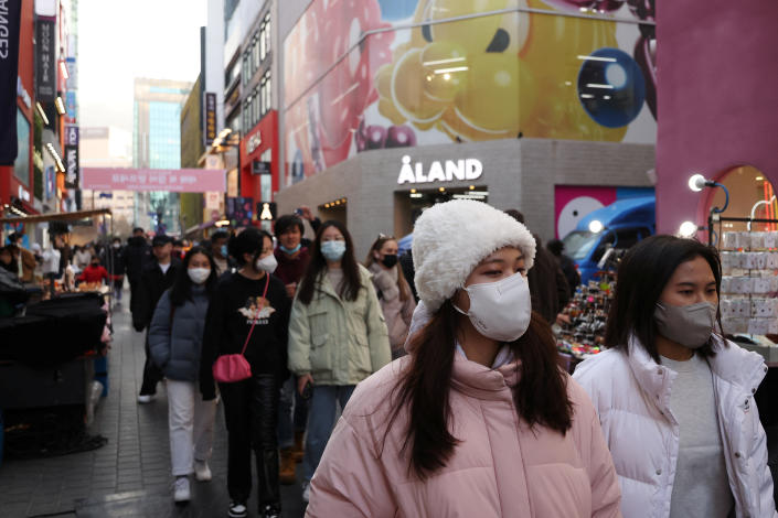 Corea del Sur tiene una draconiana jornada laboral. (REUTERS/Kim Hong-Ji)