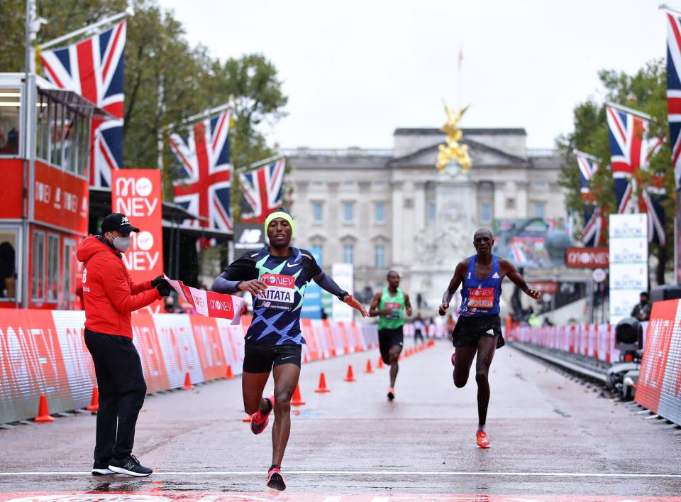 Shura Kitata wins the elite women’s race at the 2020 London MarathonGetty