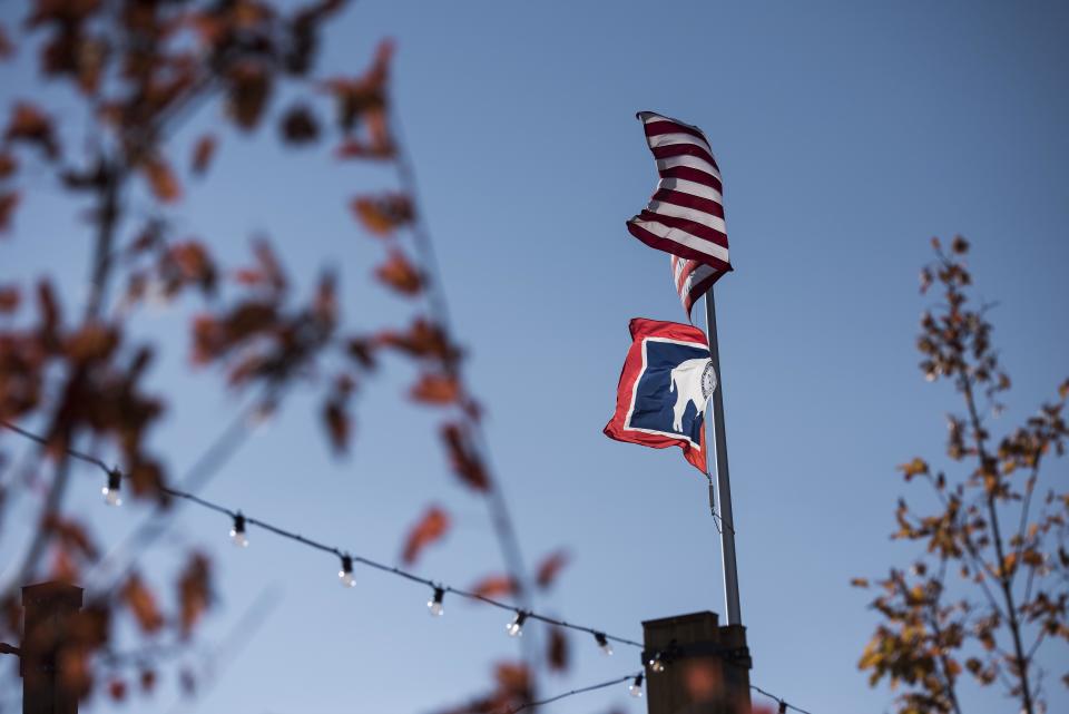 The&nbsp;U.S. and Wyoming state flags in Casper.