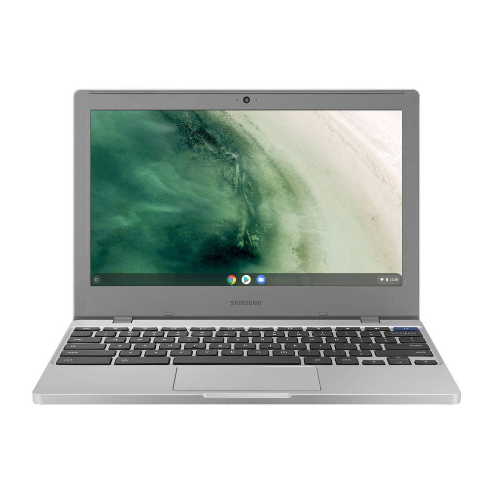 This Samsung laptop is an unsung hero. Time to pay homage and snap one up. (Photo: Walmart)