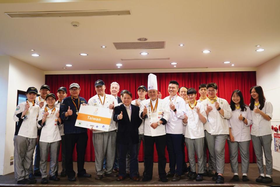 高雄餐旅大學揚名國際，IKA奧林匹克廚藝大賽拿下14銀2銅。（圖：國立高雄餐旅大學提供）