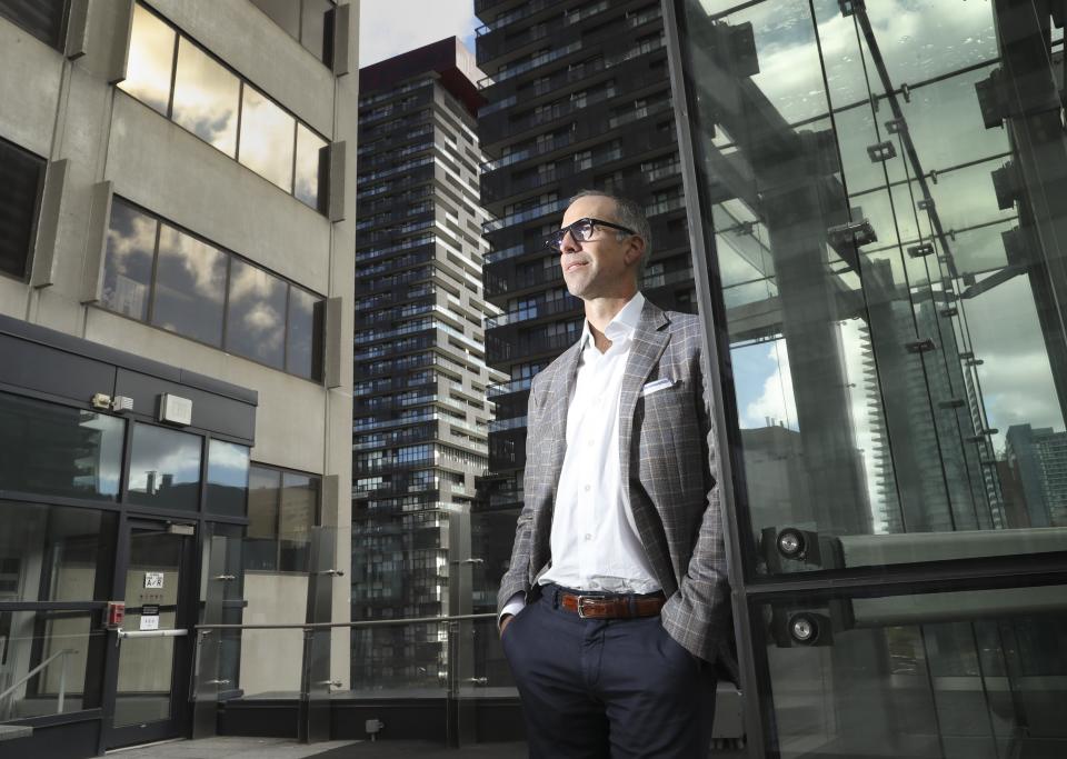 TORONTO, ON - OCTOBER 1: Jonathan Gitlin is the president and COO of RioCan. He is seen at their Yonge and Eglinton office.        (Richard Lautens/Toronto Star via Getty Images)