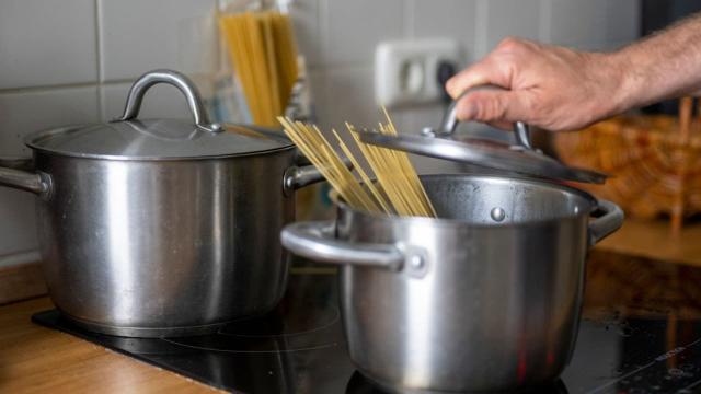 I Tried The Viral Caraway Cookware And Here's What You Need To Know