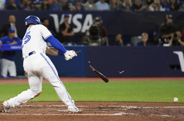 Orioles snap Blue Jays' 5-game winning streak in heated affair