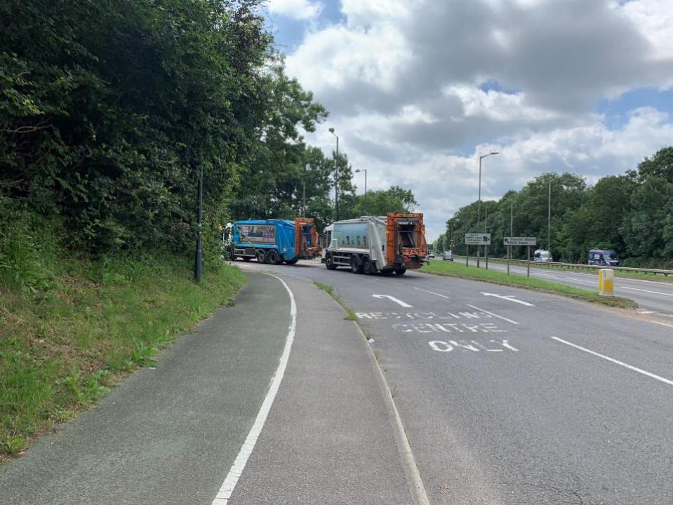 Watford Observer: Waste vehicles queuing into the waste transfer station