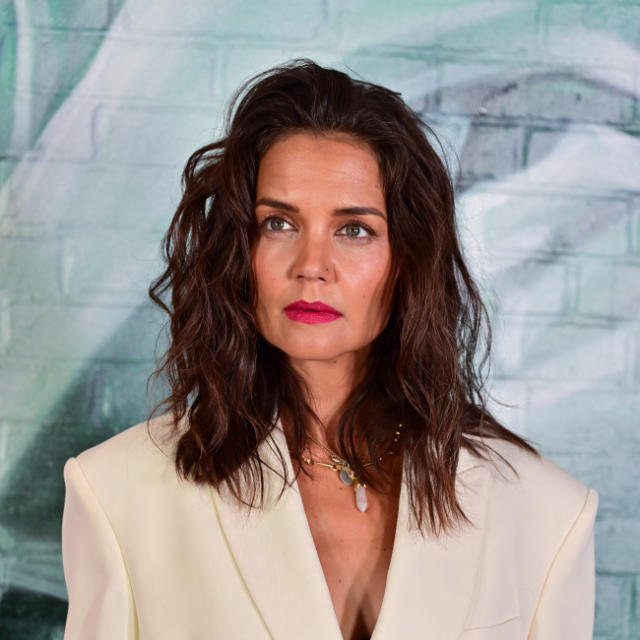 Katie Holmes Net Worth Early Life Career 2023 