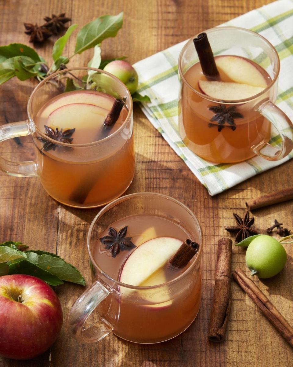 Woodchuck Warmer Apple Cider Cocktail