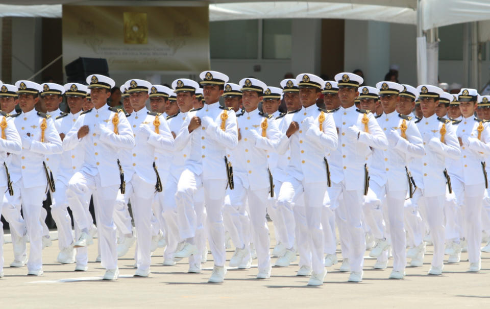 Del total de egresados, 41 pertenecen a la carrera de Ingeniero en Ciencias Navales (cuerpo general), y 36 de la de Ingeniero en Ciencias Aeronavales, Piloto Aeronaval, de los cuales ocho y siete son mujeres, respectivamente.