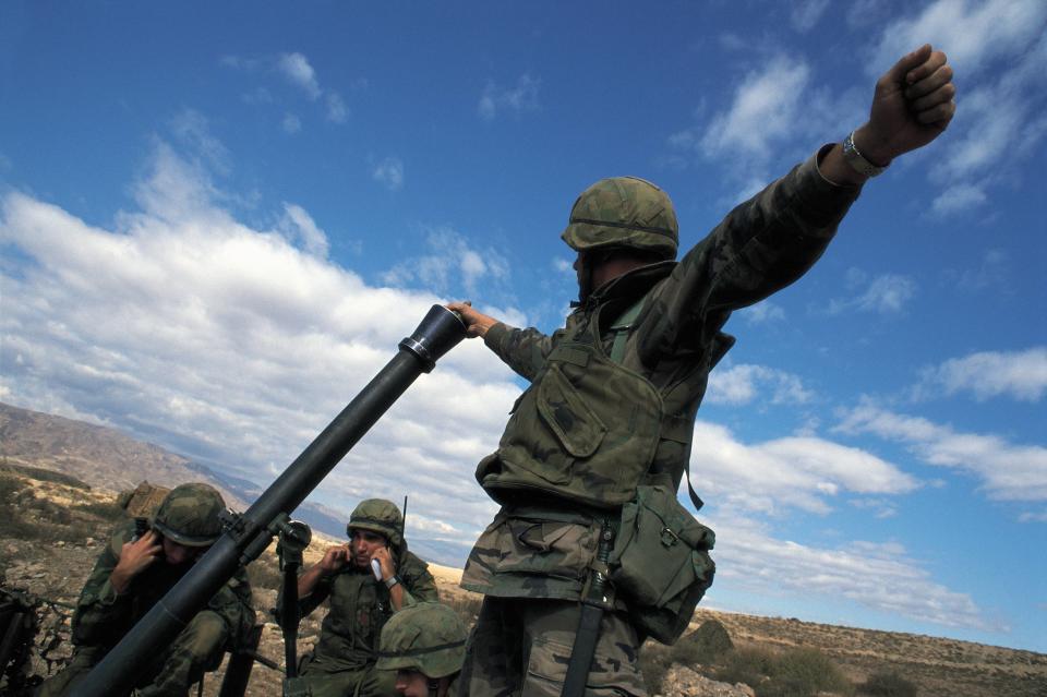 Soldados del Ejército español de prácticas en Almería. Foto: Carlos de Andres/Cover/Getty Images.