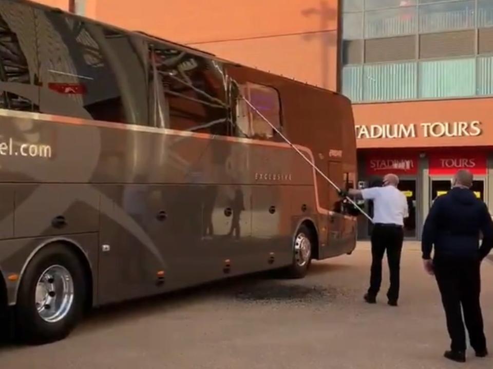 Real Madrid’s team bus outside Anfield (@ZanySebastien via Twitter)