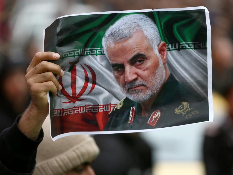 Soleimani stock photo 1800px Tehran after assassination Qassem