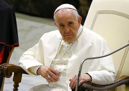 Pope Francis attends a special audience with members of the Parish Evangelisation Cell System in Paul VI hall at the Vatican September 5, 2015. REUTERS/Tony Gentile