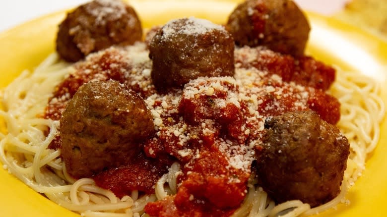 Eats' spaghetti and meatballs