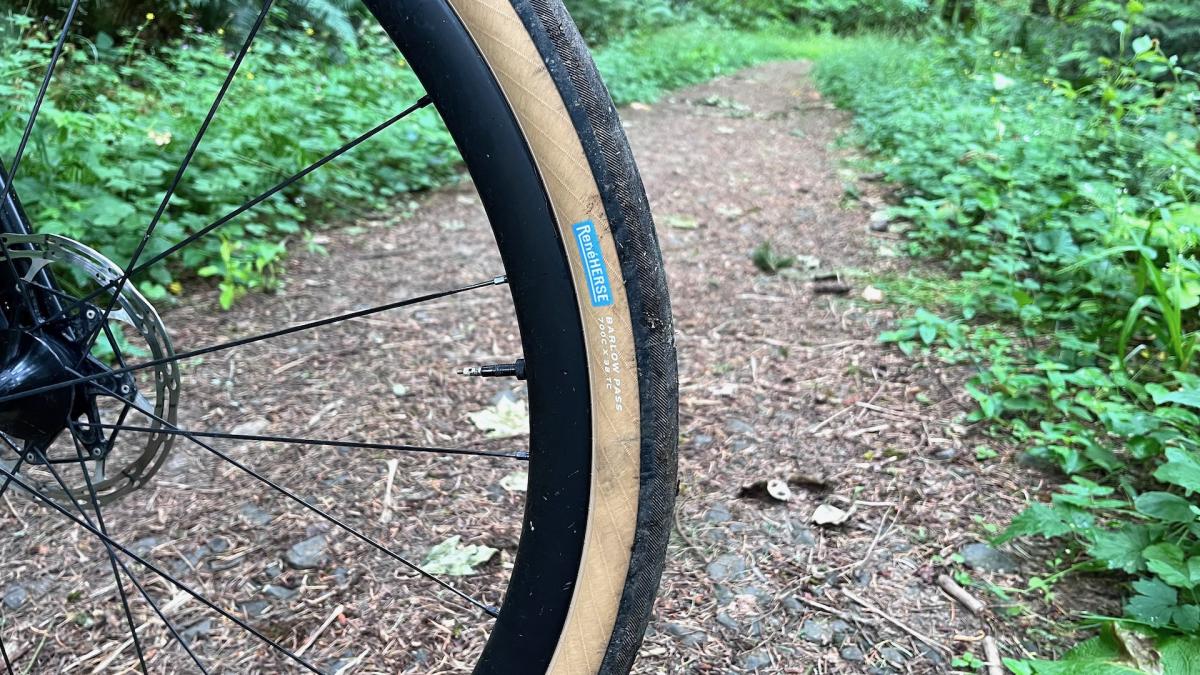 Rene Herse Barlow Pass tires reviewed: a true All-Road tire with