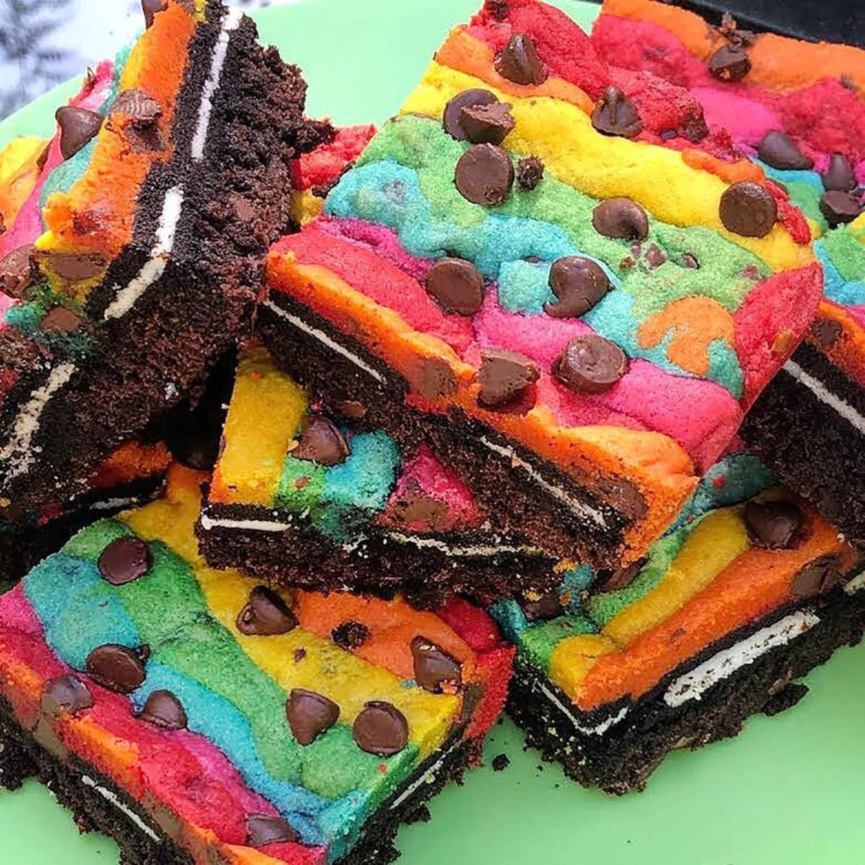 Giant Rainbow Oreo Brownies Goldbelly