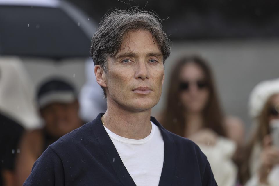 Cillian Murphy posa en la sesión fotográfica de la película 'Oppenheimer' el miércoles 12 de julio de 2023 en Londres.(Vianney Le Caer/Invision/AP)