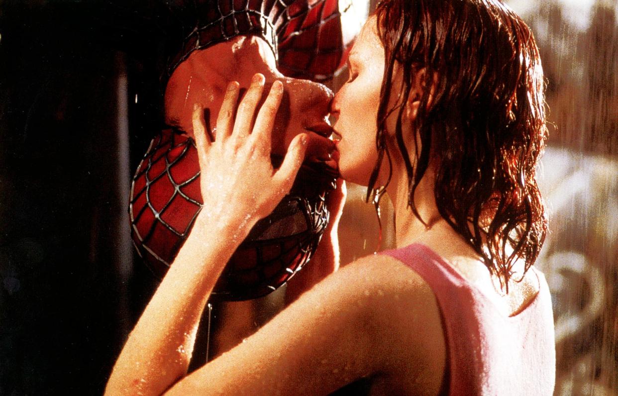 Kirsten Dunst Says Kissing Tobey Maguire Upside Down Felt Like Resuscitating Him 782