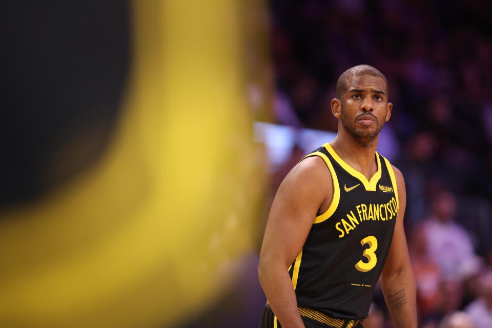 Chris Paul left Tuesday's game against the Kings early with lower leg soreness.