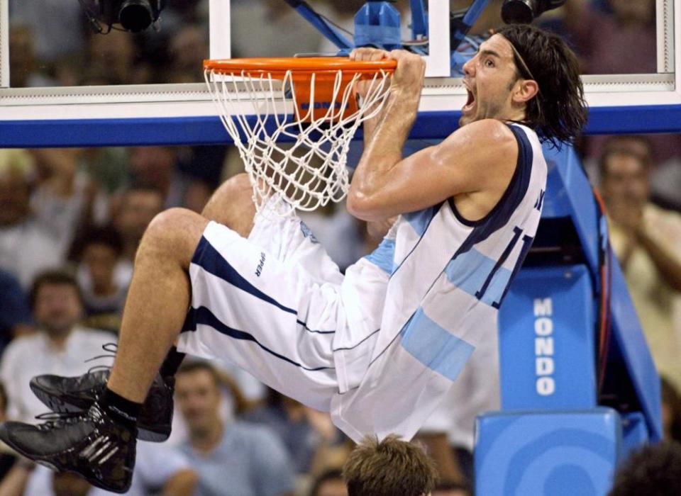 Luis Scola