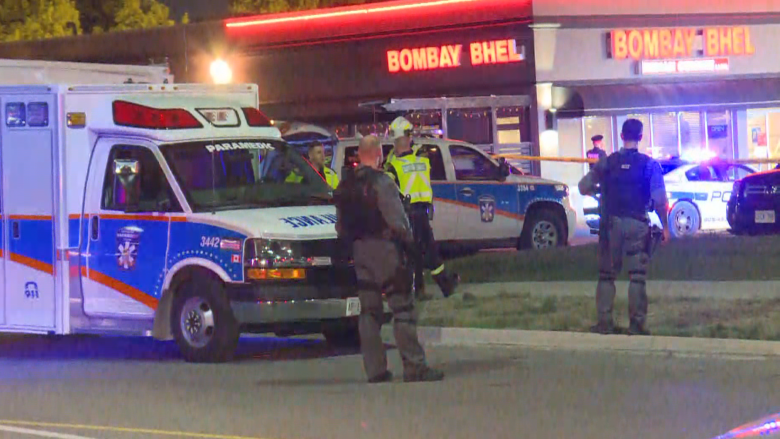 Police hunt for 2 men in Mississauga, Ont. restaurant blast, motive still unknown